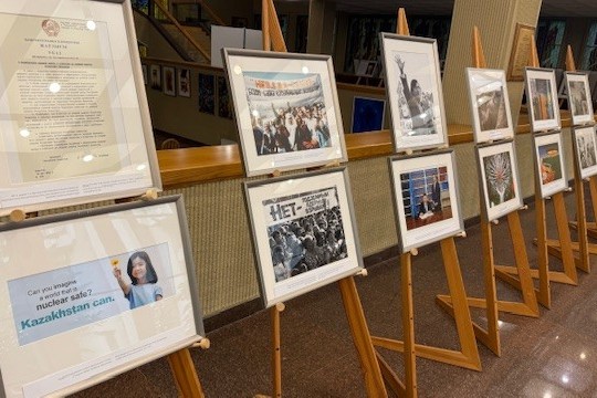 Paroda Seime kviečia susimąstyti apie branduolinių bandymų pasekmes ir taikos svarbą (Laisvės gynėjų galerija)