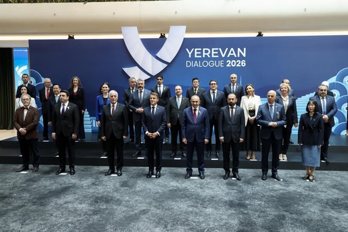 Jerevano dialogas.jpg