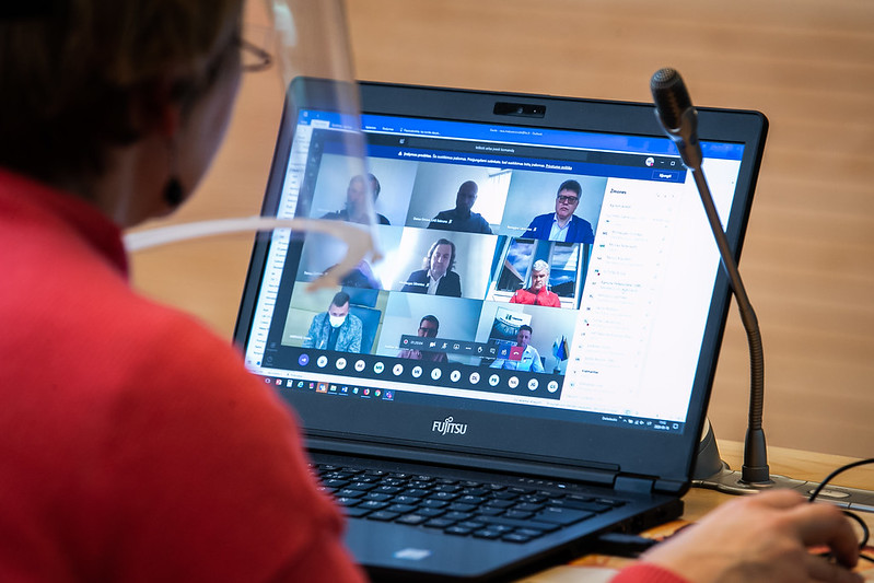 Seimo Liberalų sąjūdžio frakcijos pranešimas: „Demokratų“ pasiūlymas kištis į darbo tvarką nuotoliu – itin nedemokratiškas“