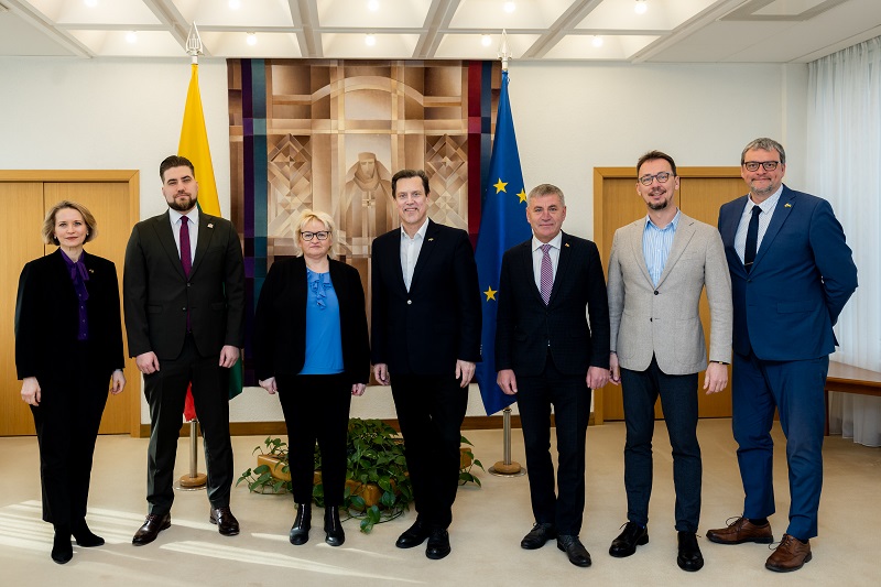 Kultūros komiteto ir Švietimo ir mokslo komiteto atstovai su Latvijos parlamento delegacija aptarė aktualiausius kultūros ir švietimo srities klausimus