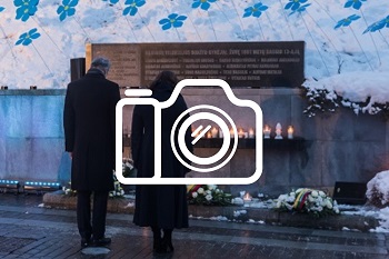 Žuvusiųjų pagerbimo ceremonijos prie Vilniaus televizijos bokšto nuotraukos (2021-01-13)