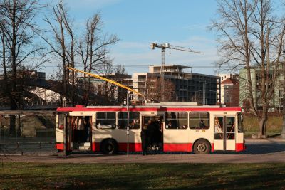 Ekonomikos ir inovacijų komiteto pranešimas: tiesiamas kelias patogesnėms kelionėms viešuoju transportu