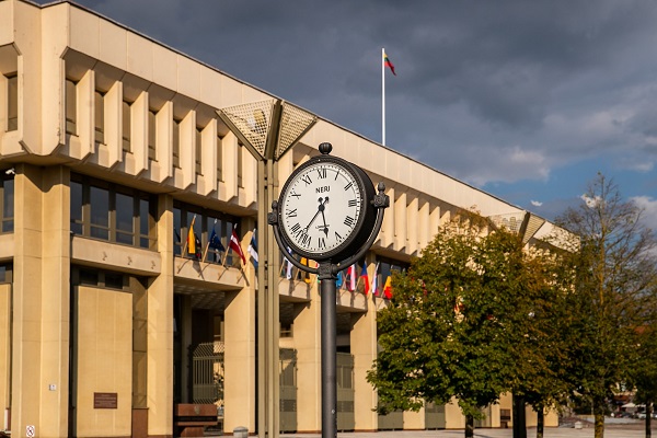 Valstybės valdymo ir savivaldybių komitetas: Kalvarijos savivaldybė turi savaitę laiko susitarti