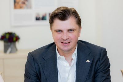 Seimo nario G. Jeglinsko pranešimas: „Holdingas – ne popierinė strategija, o įrankis investicijoms“