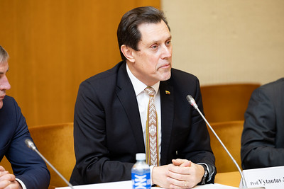 Seimo Kultūros komiteto pirmininko pavaduotojo V. Juozapaičio pranešimas: „Socialdemokratų partija išsižada kultūros“