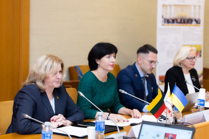 54856504338_35e98db534_o vidutinė.jpg