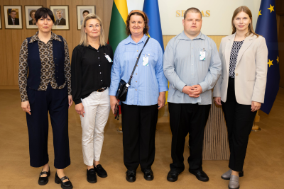 Seimo narės I. Kižienės pranešimas: „Mentorystės diena Seime: socialdemokratės dalijosi patirtimi su DUOday dalyviais“