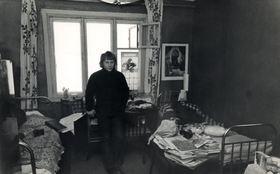 JUSASNAA_PARABEL007_A_900px.jpg