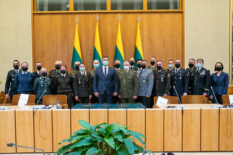 2021 10 11</br>Nacionalinio saugumo ir gynybos komiteto pirmininko L. Kasčiūno susitikimas su Baltijos gynybos koledžo atstovais