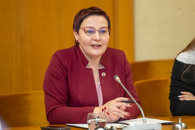 Seimo narės D. Ulbinaitės pranešimas: informacinis karas persikelia net į vaikų žaidimų platformas: institucijos palaiko dezinformacijos kriminalizavimą