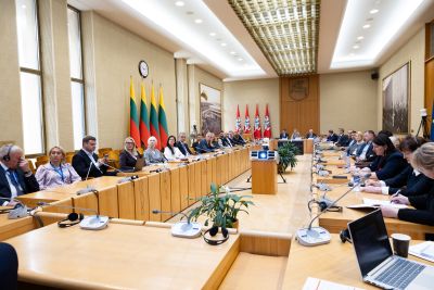 Seime praūžė Valstybės valdymo ir savivaldybių komiteto organizuota konferencija apie demokratijos iššūkius geopoliniame kontekste
