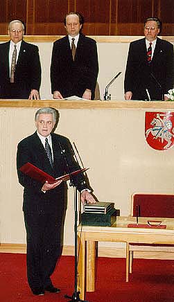 n43.JPG (27681 bytes)